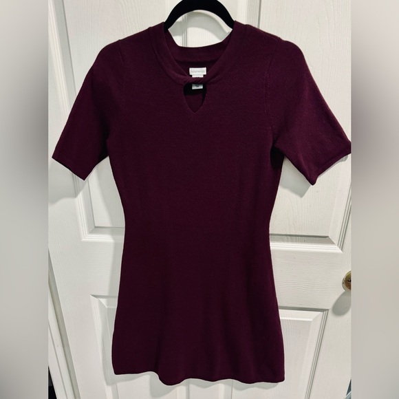 Paraphrase Maroon Knot Keyhole Career Sheath Sweater Dress. Size M. 3/4 sleeves - Picture 1 of 8